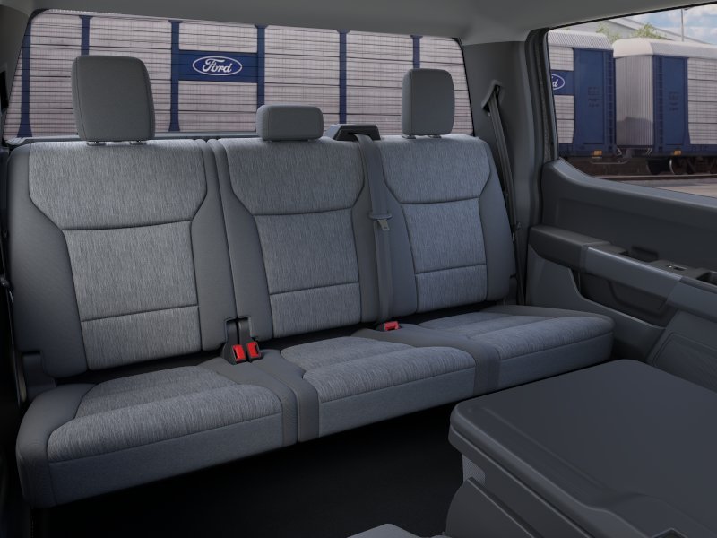 New 2026 Carbonized Gray Metallic Ford XLT image 11