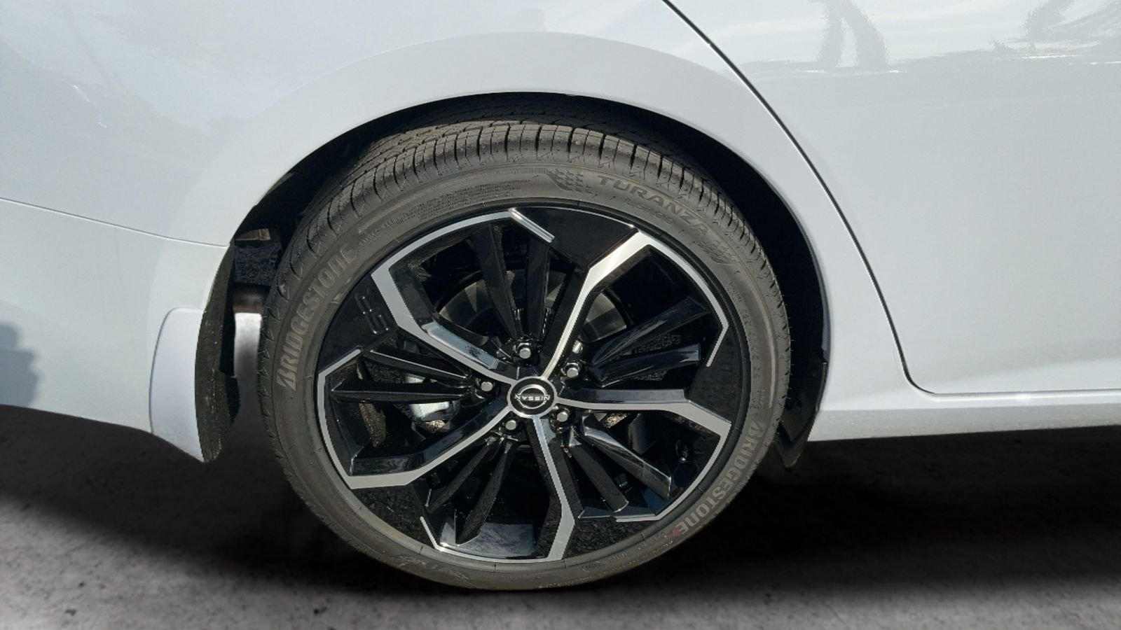 New 2026 Gray Nissan 2.5 SR image 47