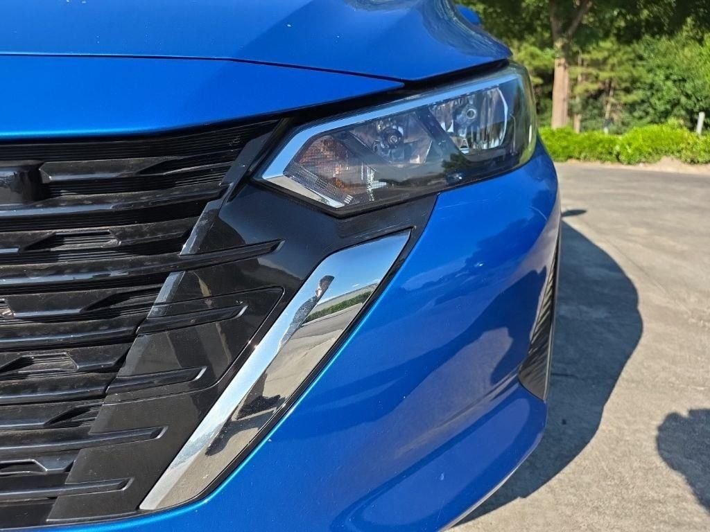 2025 Nissan Sentra SV - Photo 6