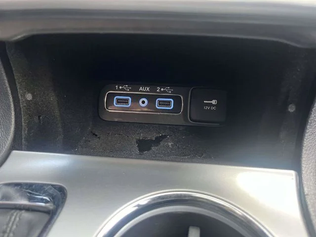 Used 2020 White Jeep Altitude image 32