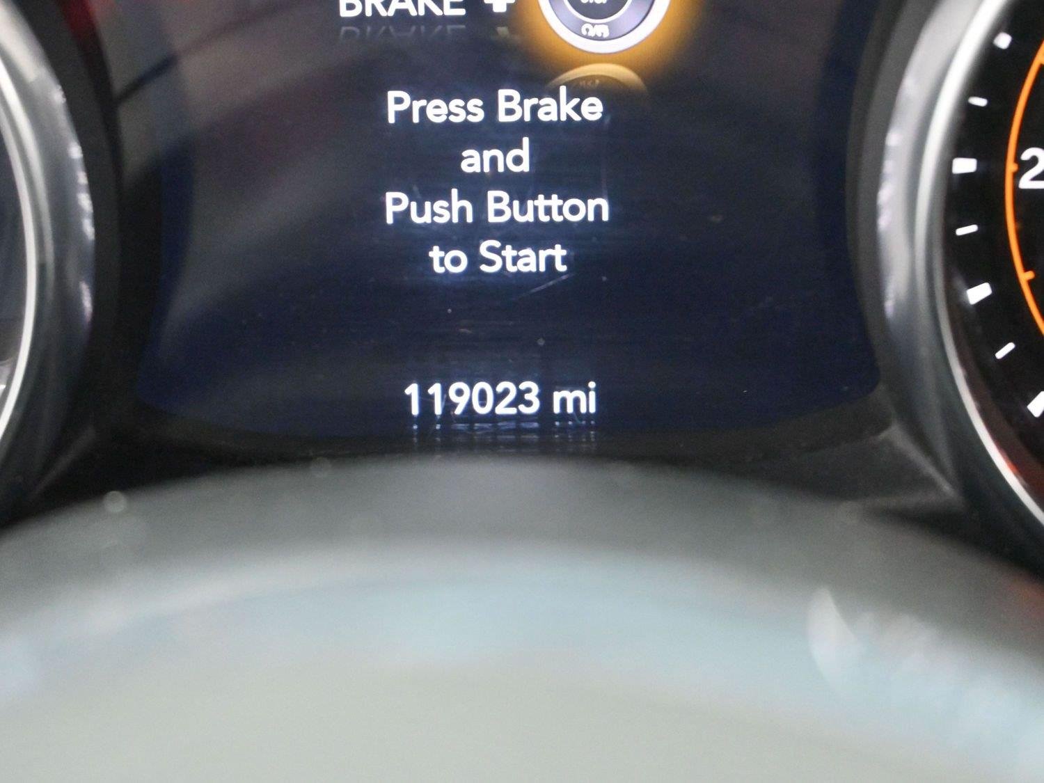 Used 2018 Granite Crystal Metallic Clearcoat Jeep Sahara image 19