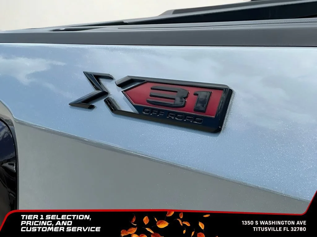 New 2026 Sterling Metallic GMC Elevation image 37