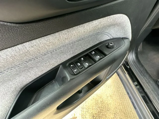 Used 2024 Black Jeep Latitude image 16