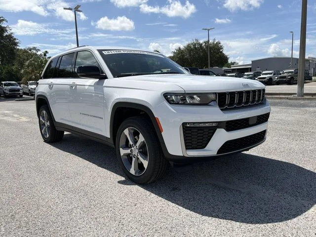 New 2026 Bright White Clear-Coat Exterior Paint Jeep Limited image 2