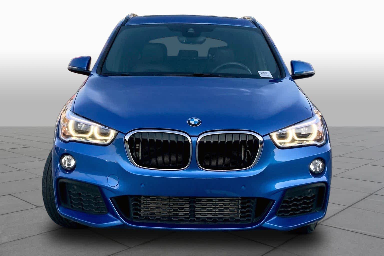 Used 2018 Estoril Blue Metallic BMW xDrive28i image 4