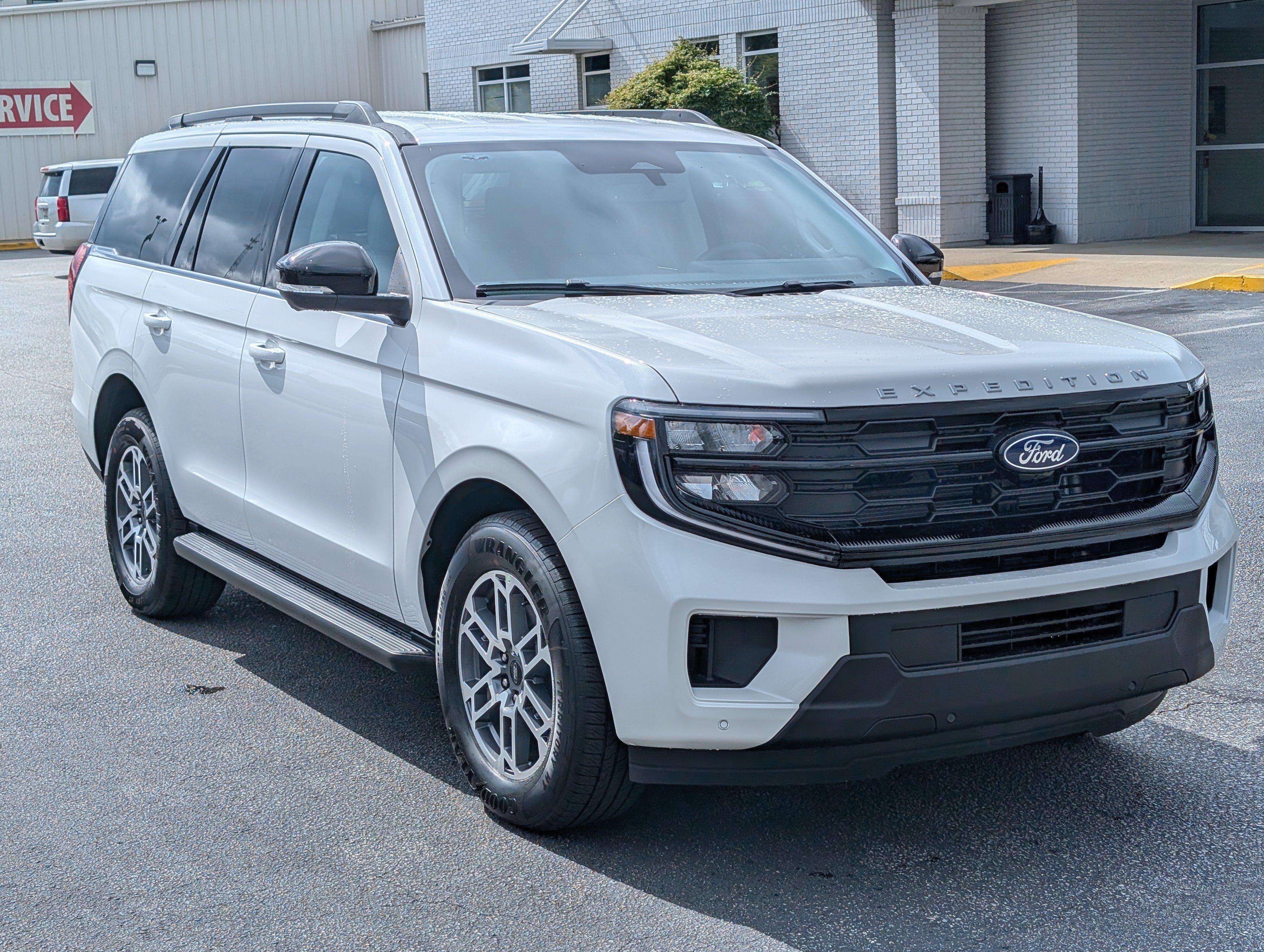 New 2026 Star White Metallic Tri-Coat FORD Active image 4