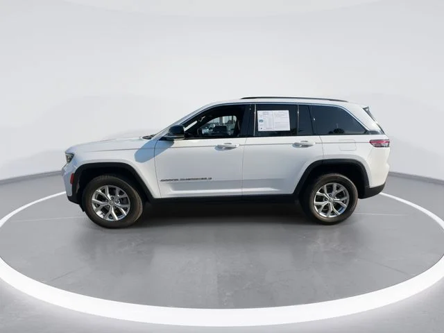 Used 2023 White Jeep Limited image 5