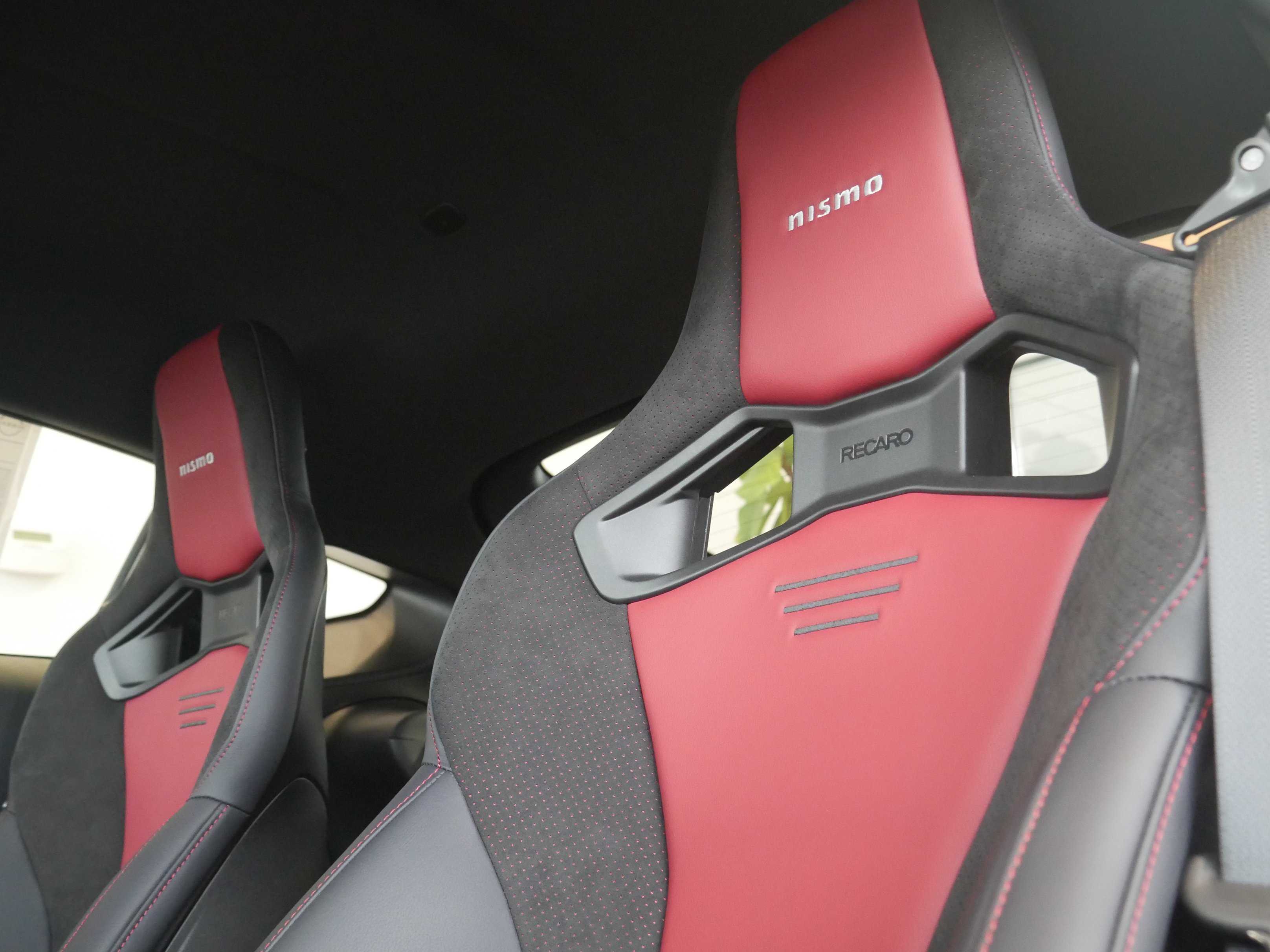 New 2027 Solid Red / Super Black Two-tone Nissan NISMO® image 36