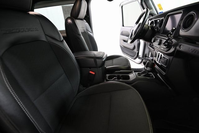 Used 2023 Silver Jeep Freedom Edition image 28