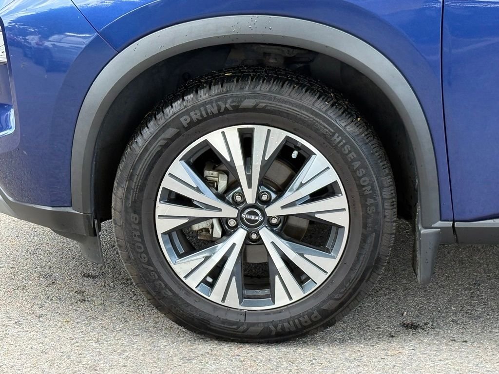 Used 2023 Caspian Blue Nissan SV image 6