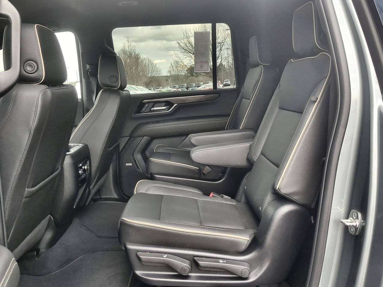 New 2026 Sterling Metallic GMC Elevation image 25