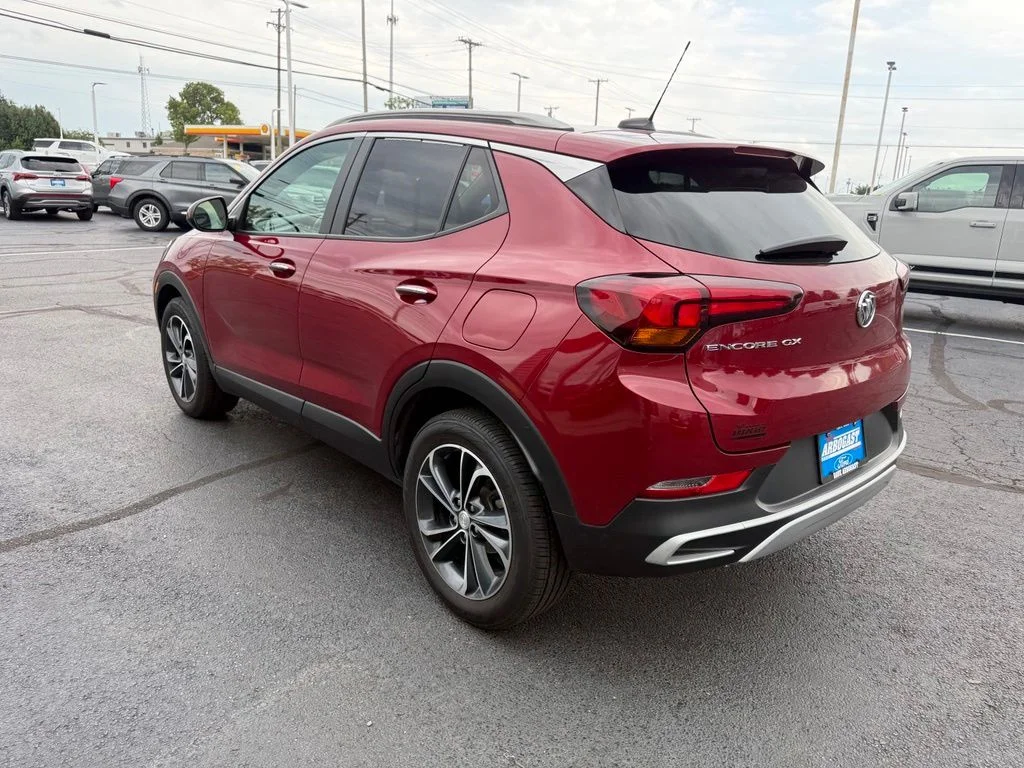Used 2020 Red Buick Select image 7