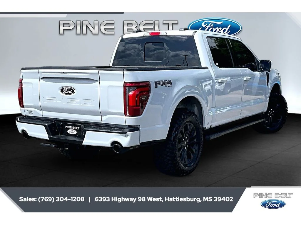 Used 2025 Space White Metallic Ford LARIAT image 11