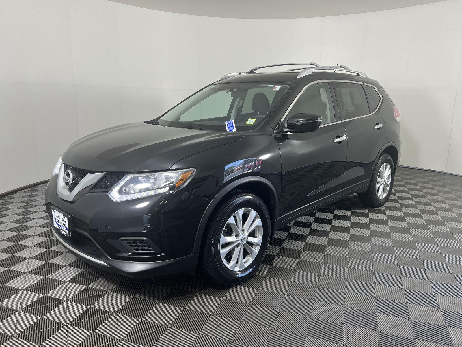 Used 2016 Magnetic Black Nissan SV image 25