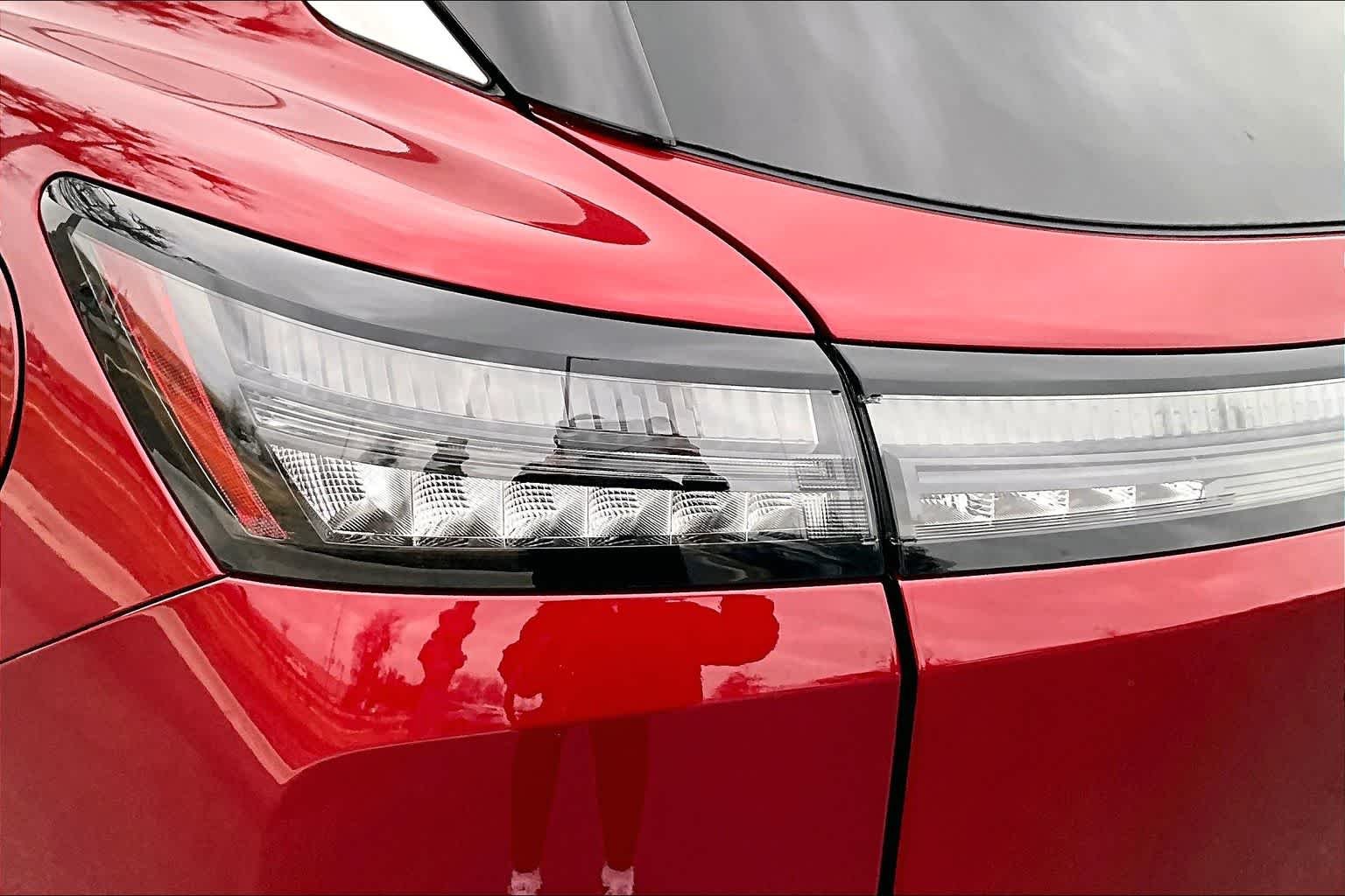 New 2026 Scarlet Ember Tintcoat Nissan Platinum image 14