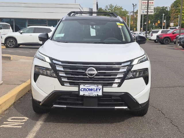 New 2026 Everest White Pearl TriCoat / Super Black Two-tone Nissan Platinum image 8
