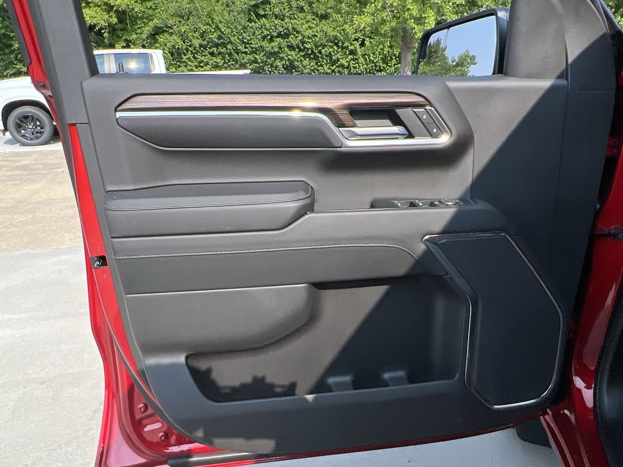 Used 2023 Radiant Red Tintcoat Chevrolet RST image 23