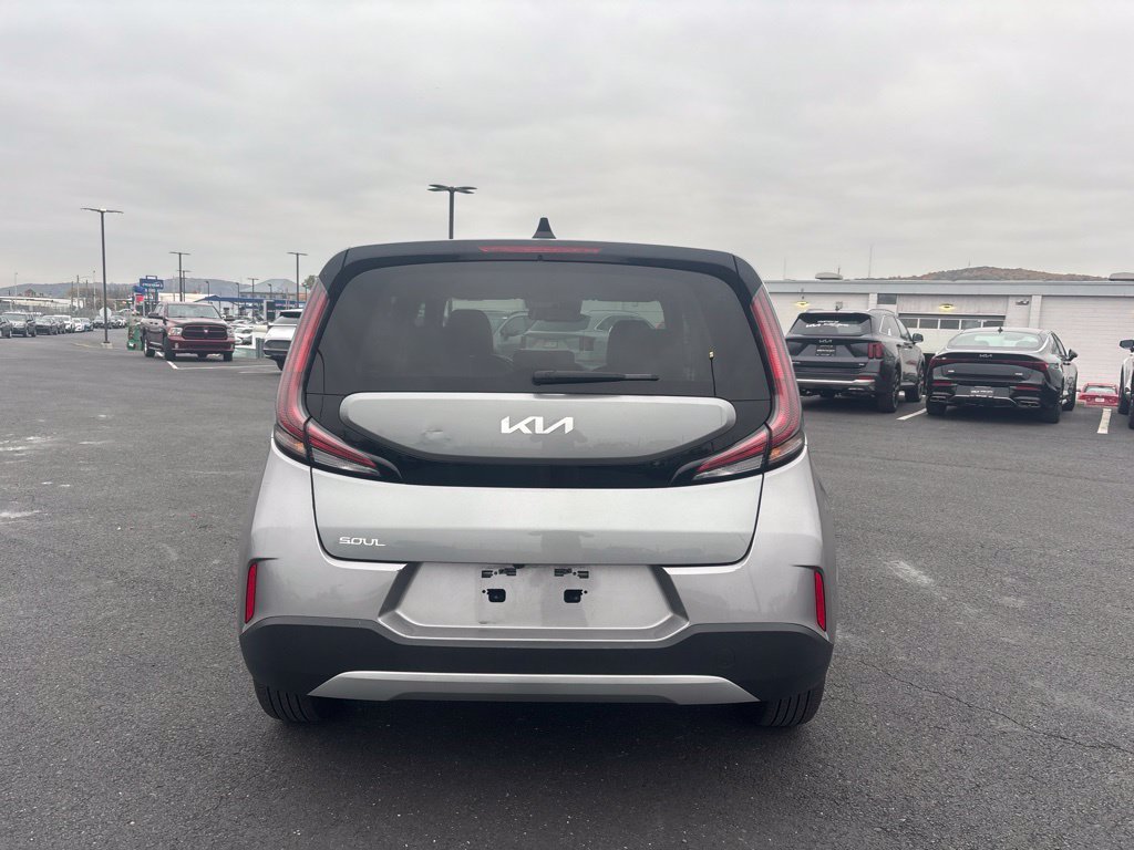 2025 Kia Soul  Hatchback Slide 3