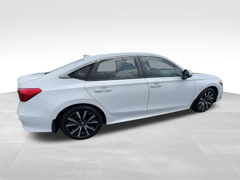 Used 2022 White Honda EX image 8