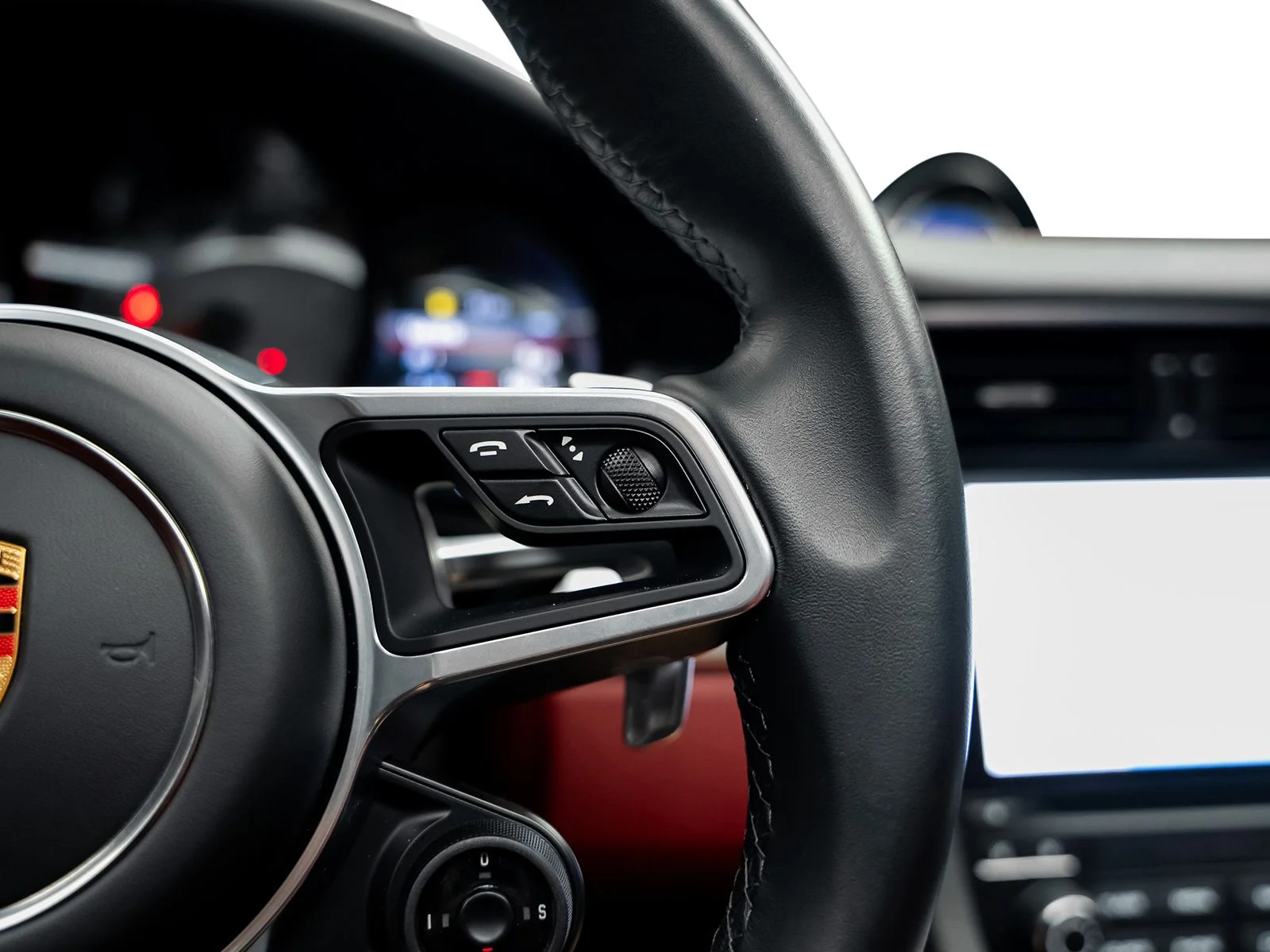 Used 2019 Black Porsche Carrera S image 43