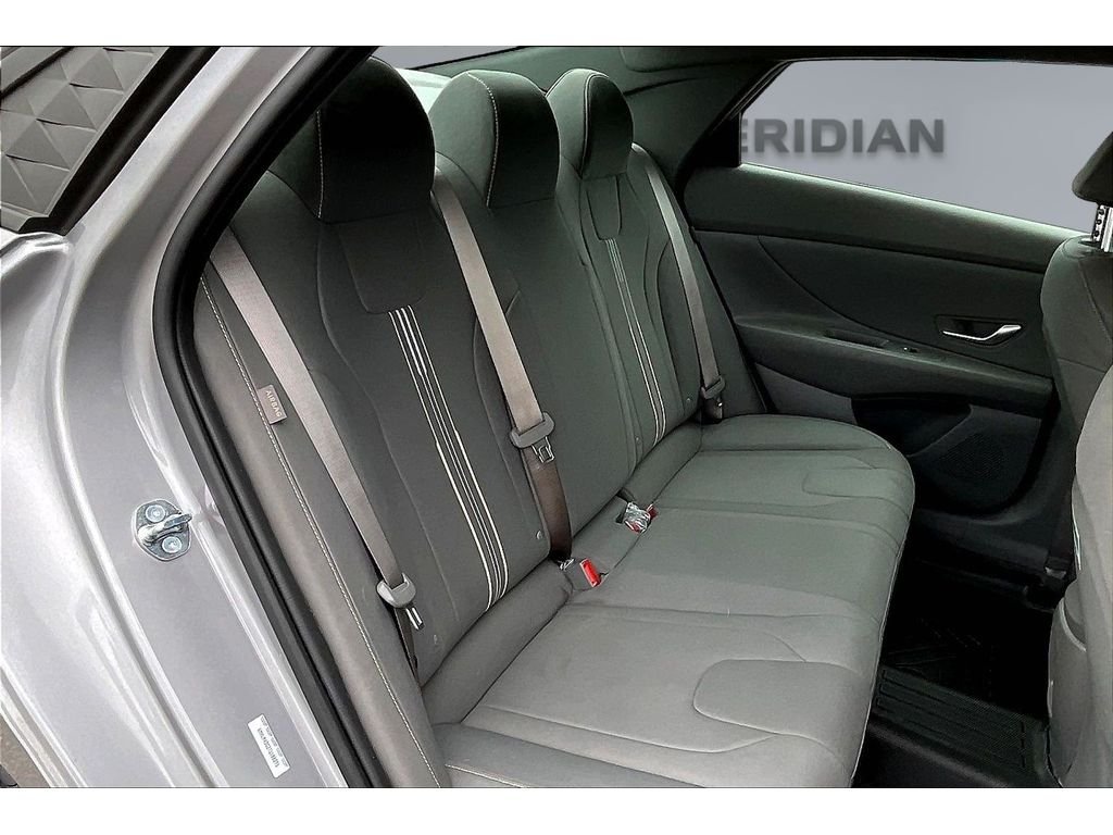 Used 2026 Gray Hyundai SEL Sport image 19