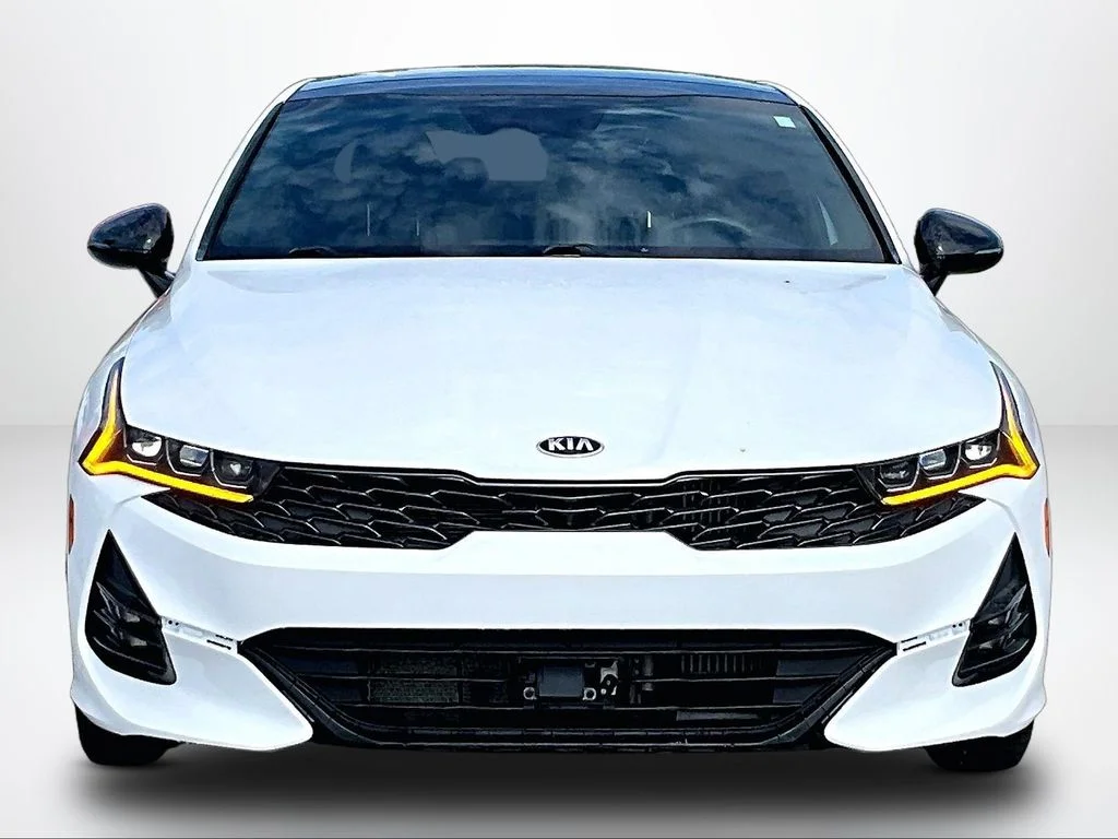 Used 2021 White Kia GT-Line image 4