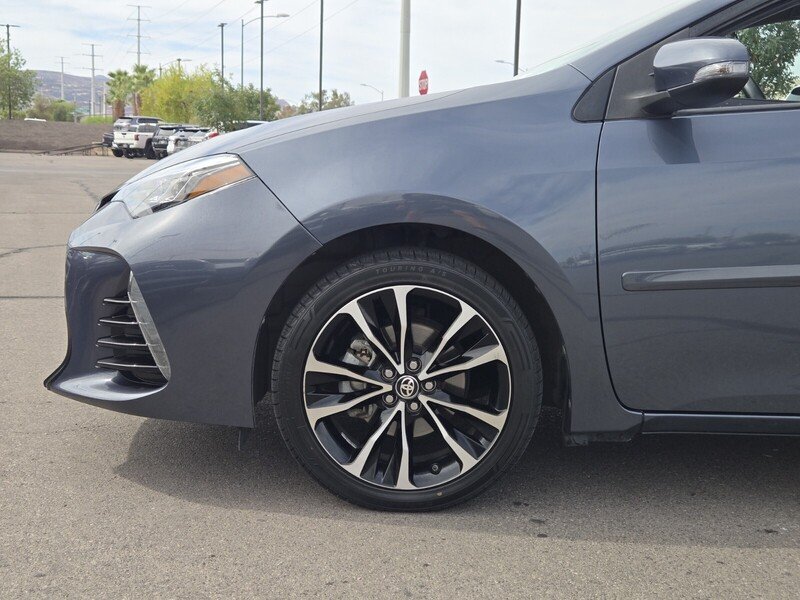 Used 2018 Slate Metallic TOYOTA XSE CVT image 9