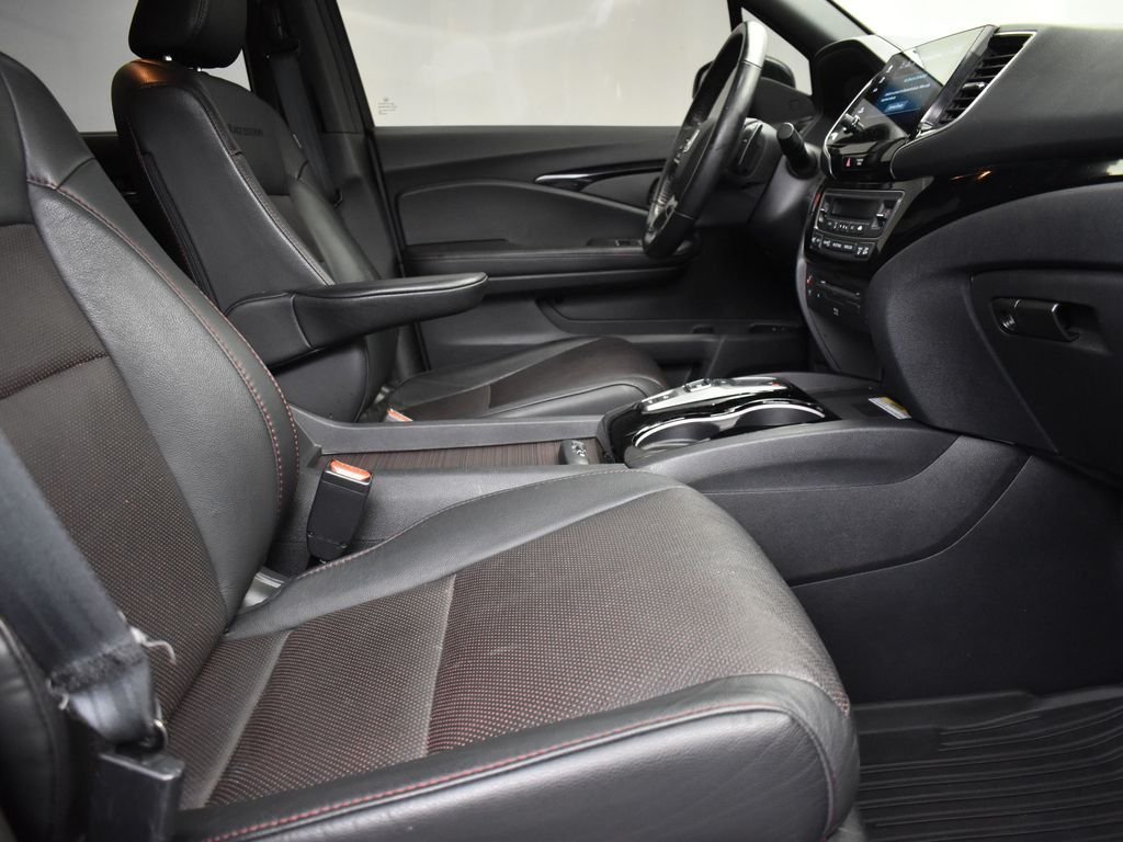 Used 2020 Black Honda Black Edition image 27