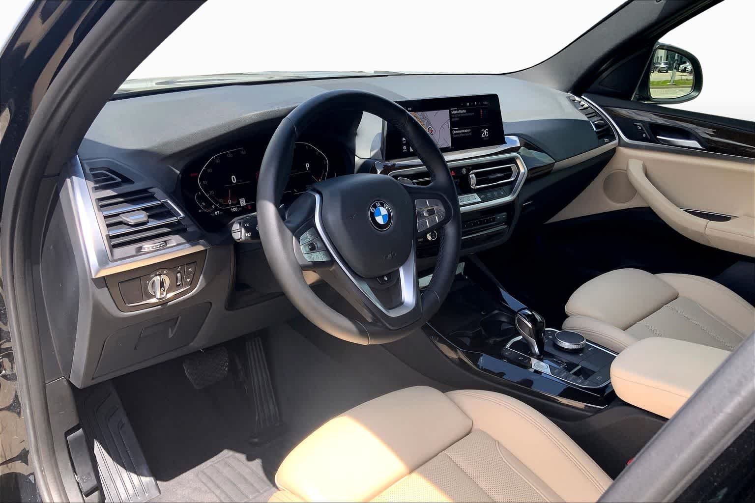 Used 2024 Jet Black BMW xDrive30i image 17