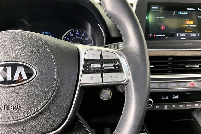 Used 2020 Green Kia EX image 11
