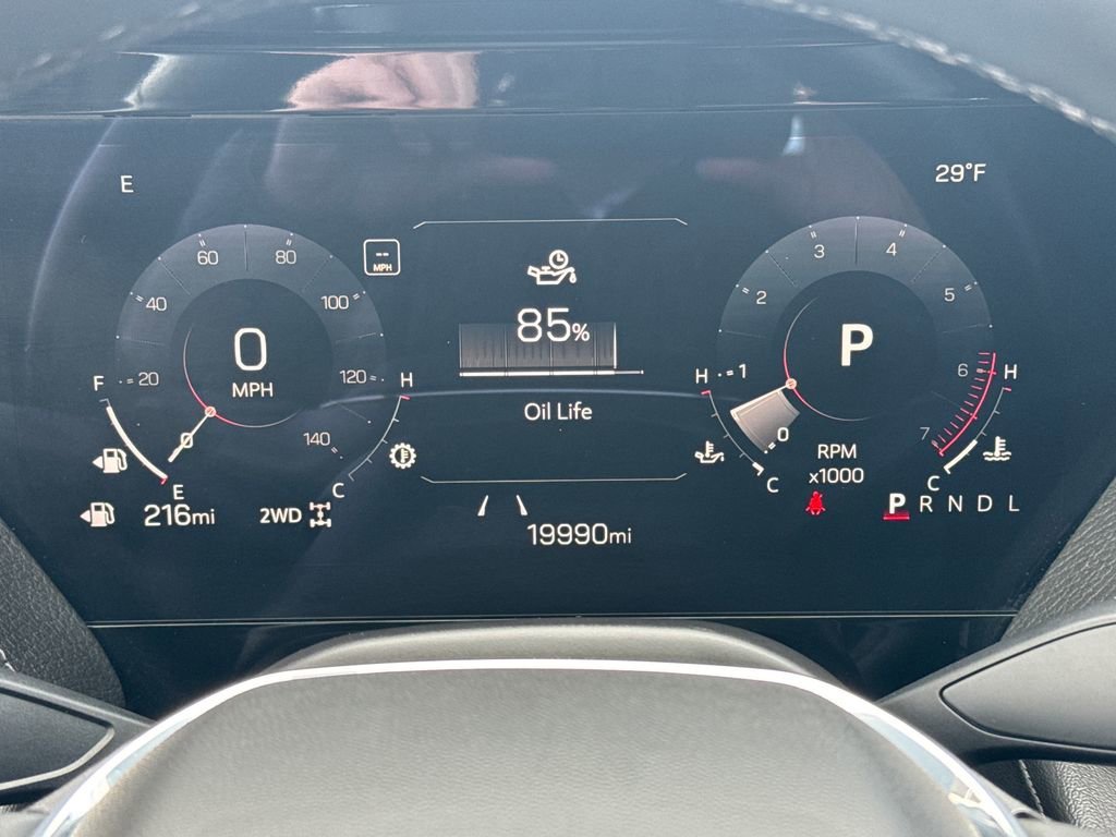 2025 GMC Yukon Denali - Photo 25