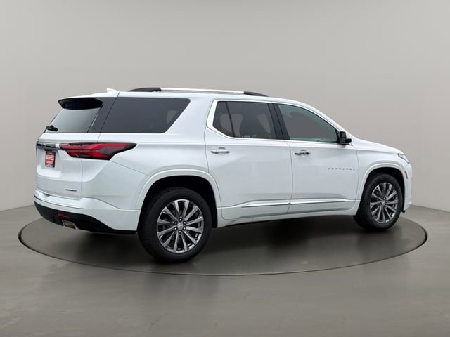 Used 2023 Iridescent Pearl Tricoat Chevrolet Premier image 10
