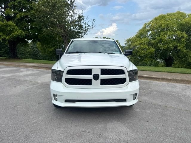 Used 2015 White Ram Express image 2