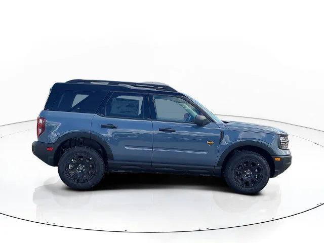 New 2026 Azure Gray Metallic Ford Badlands image 4