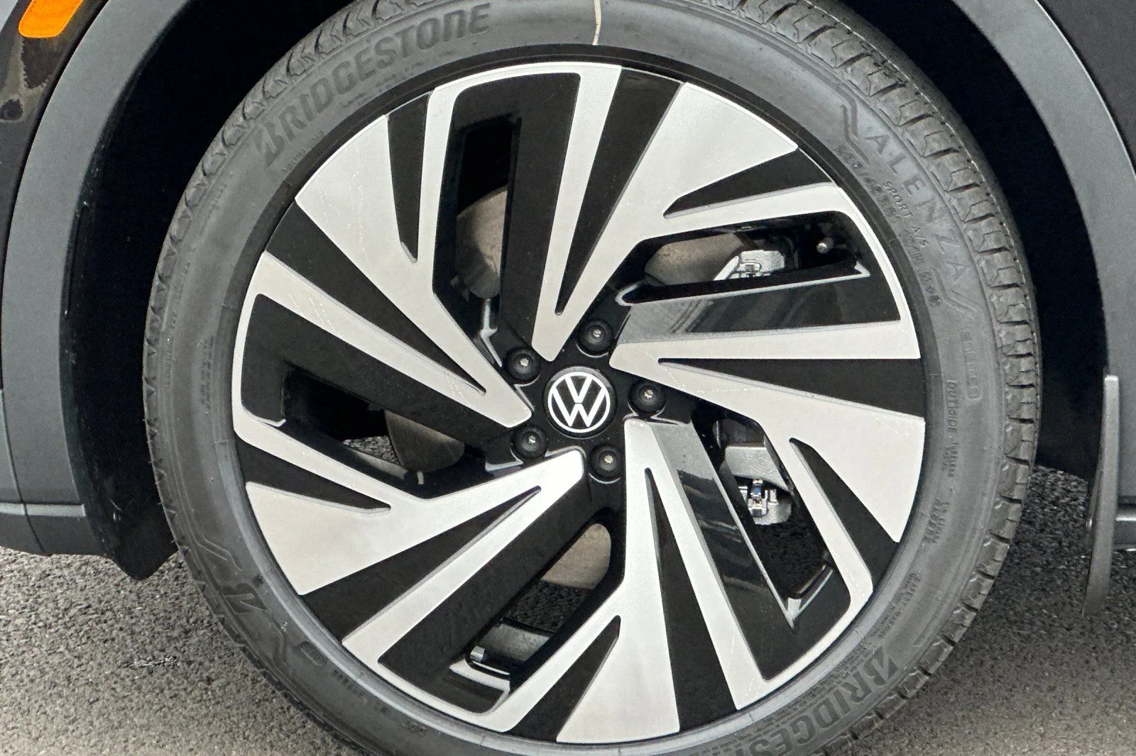 New 2026 Black Volkswagen Pro S Plus image 24