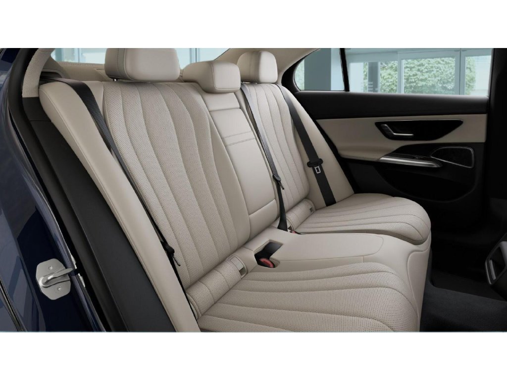 New 2027 Nautical Blue Metallic Mercedes-Benz E 450 image 5