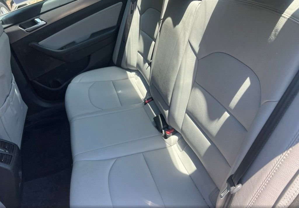 Used 2015 Gray Hyundai Sport 2.0T image 10