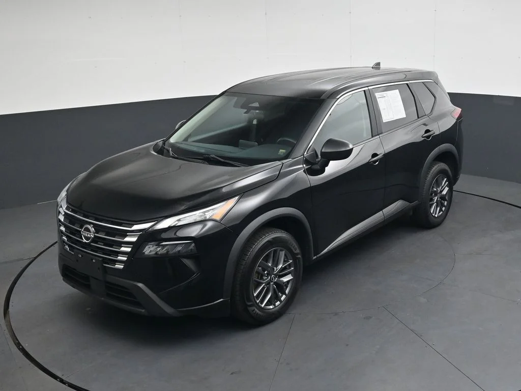 Used 2024 Black Nissan S image 32