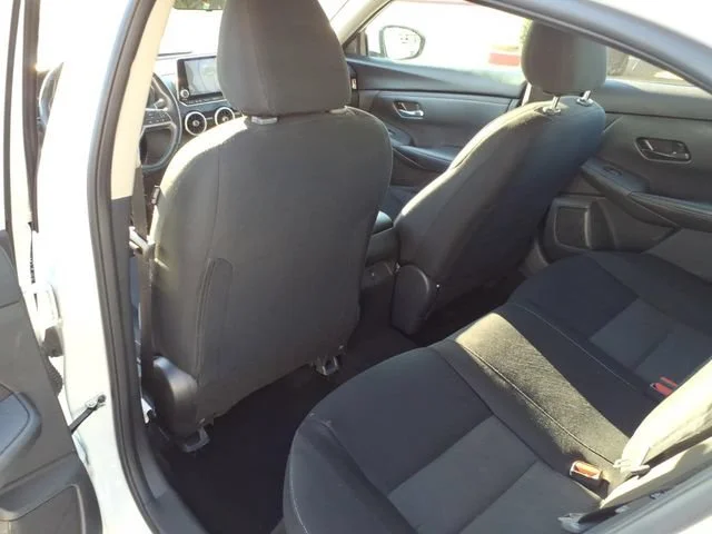 Used 2024 White Nissan SV Xtronic CVT image 12