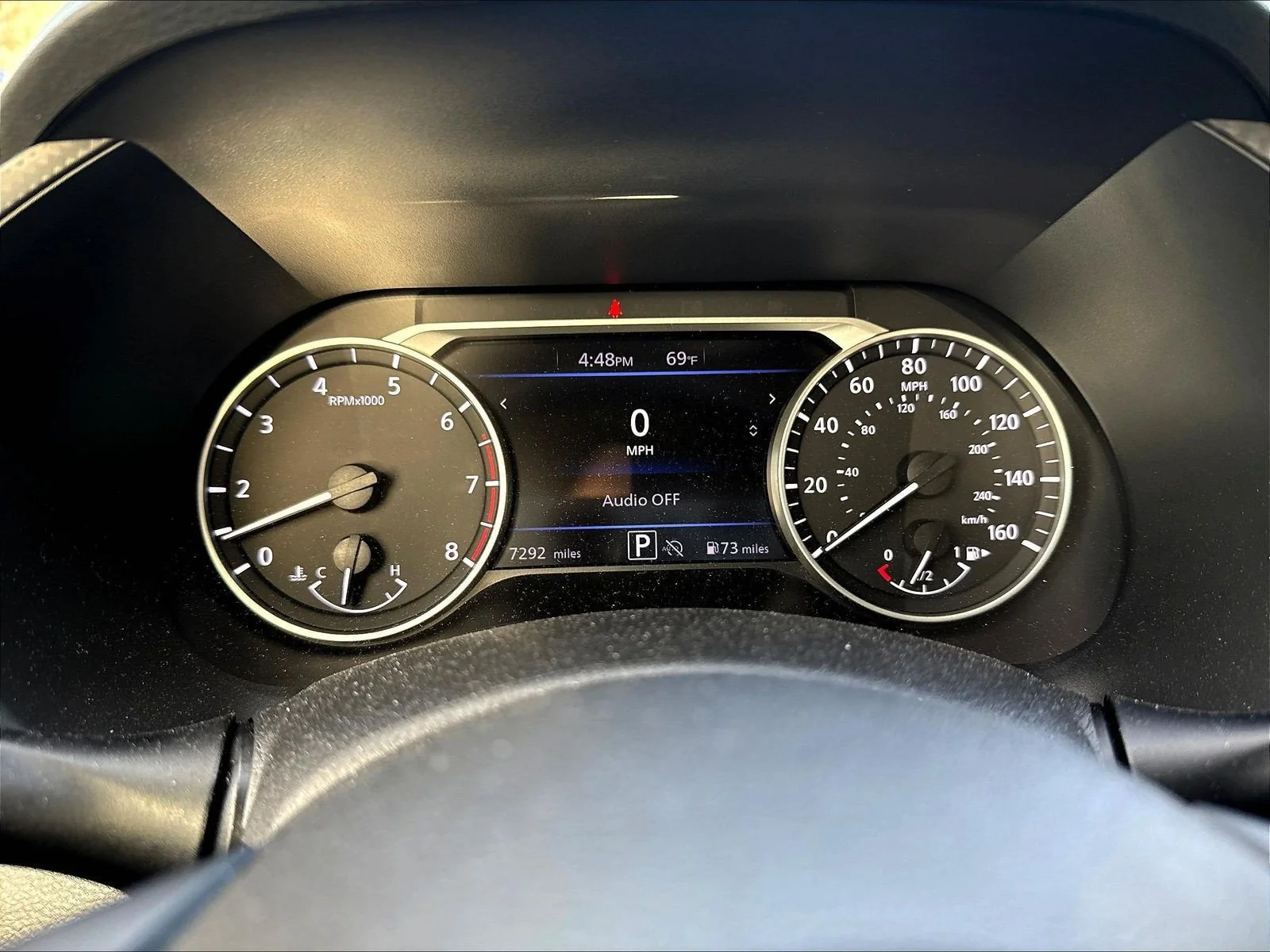 Used 2025 Super Black Nissan SR image 16