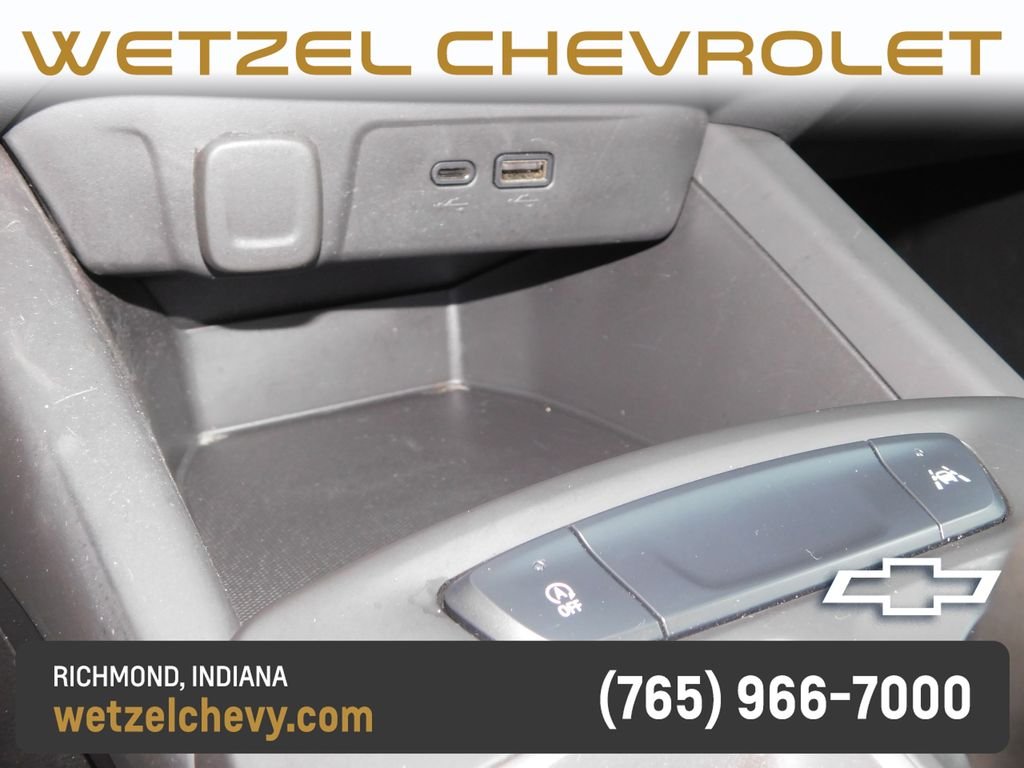 Used 2024 White Chevrolet 1RS image 34