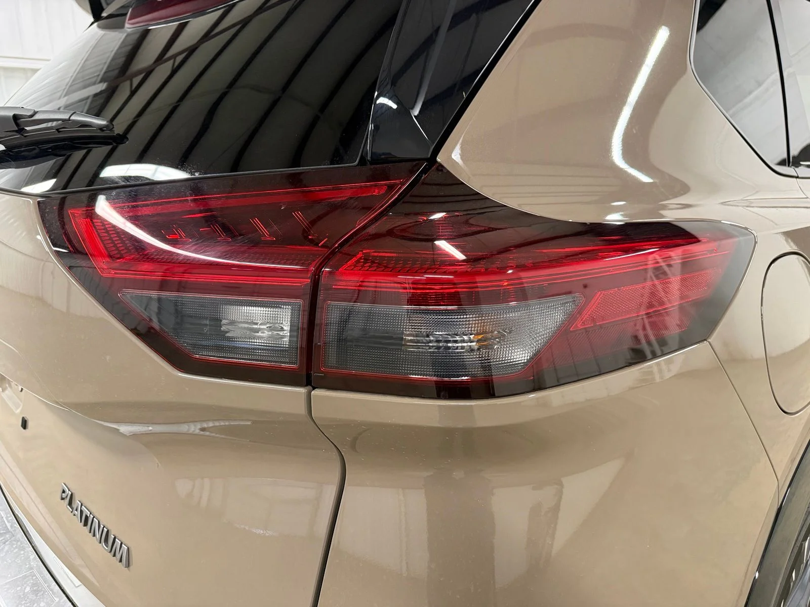 Used 2024 Black Nissan Platinum image 8