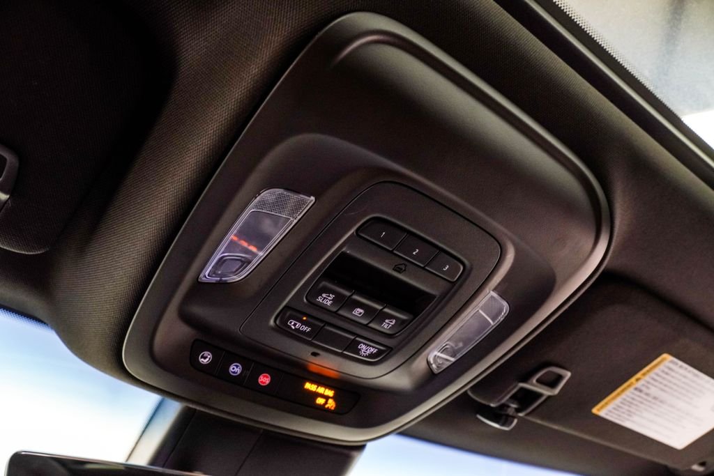 Used 2023 Red Cadillac V-Series image 39