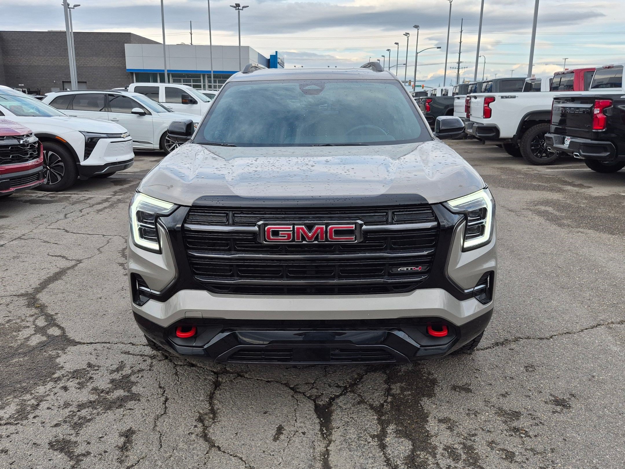 Used 2026 Riverstone Metallic GMC AWD AT4 image 9