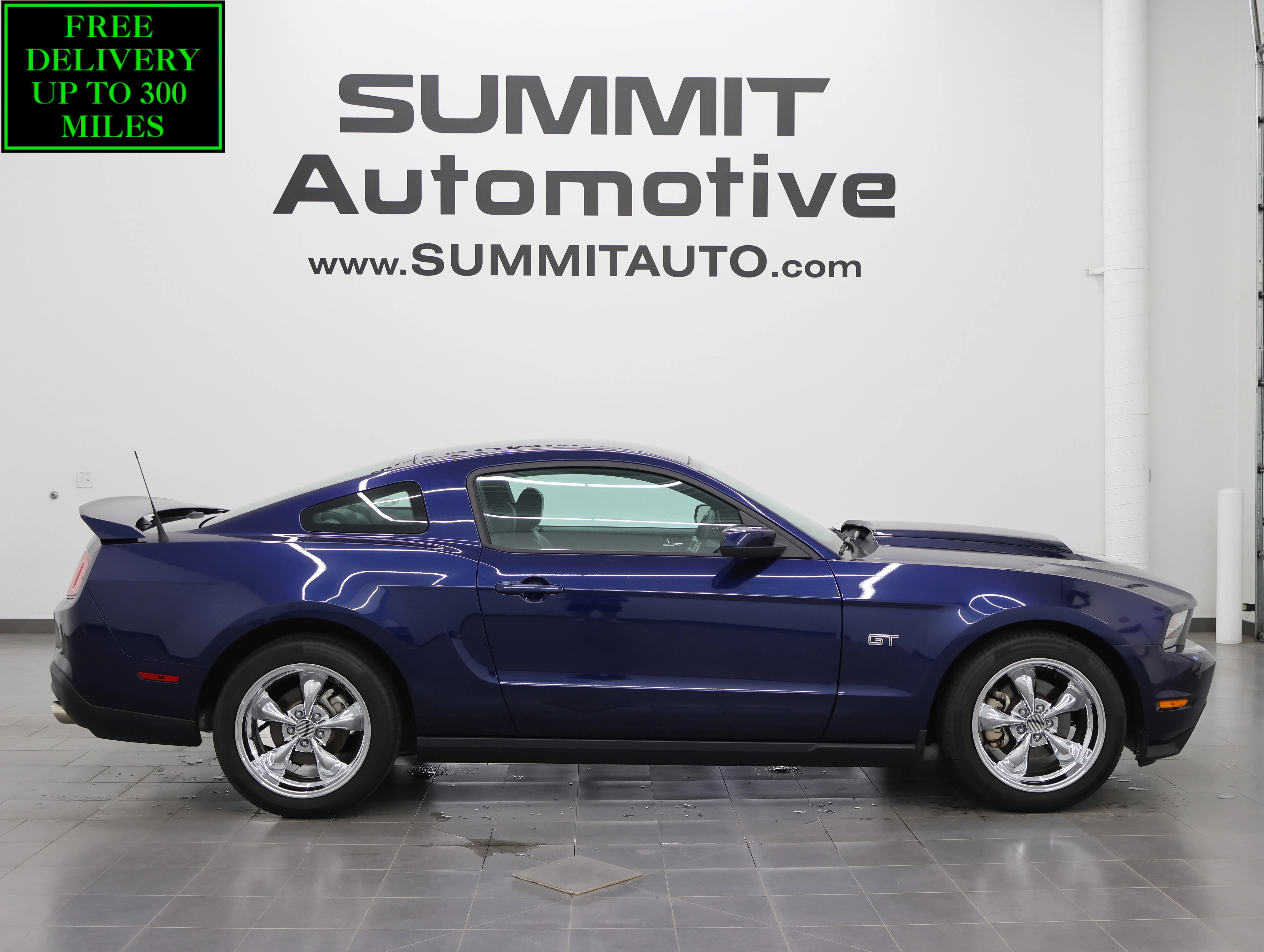 2010 Ford Mustang GT Premium's photo