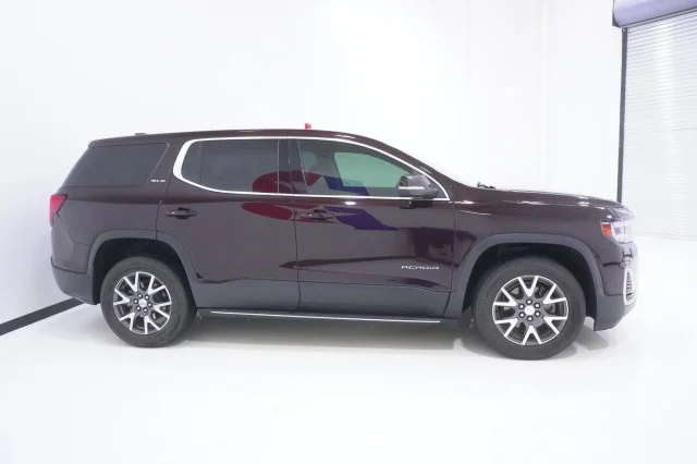 Used 2020 RED GMC SLE image 4