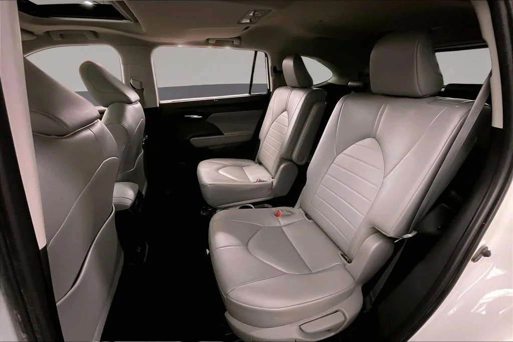 Used 2023 Beige Toyota XLE image 30