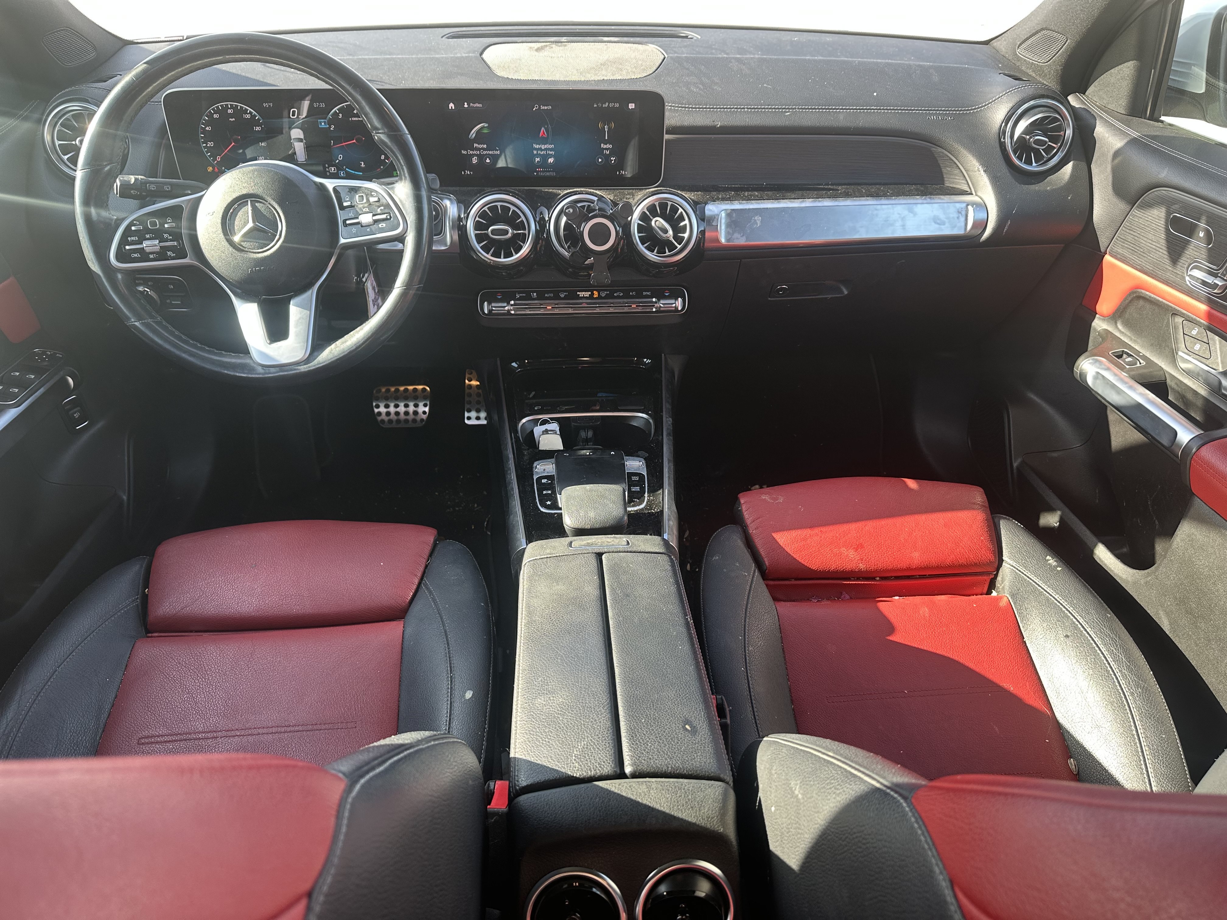 Used 2020 Polar White Mercedes-Benz GLB 250 image 18