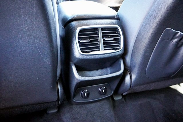 Used 2020 Brown Hyundai SE image 25