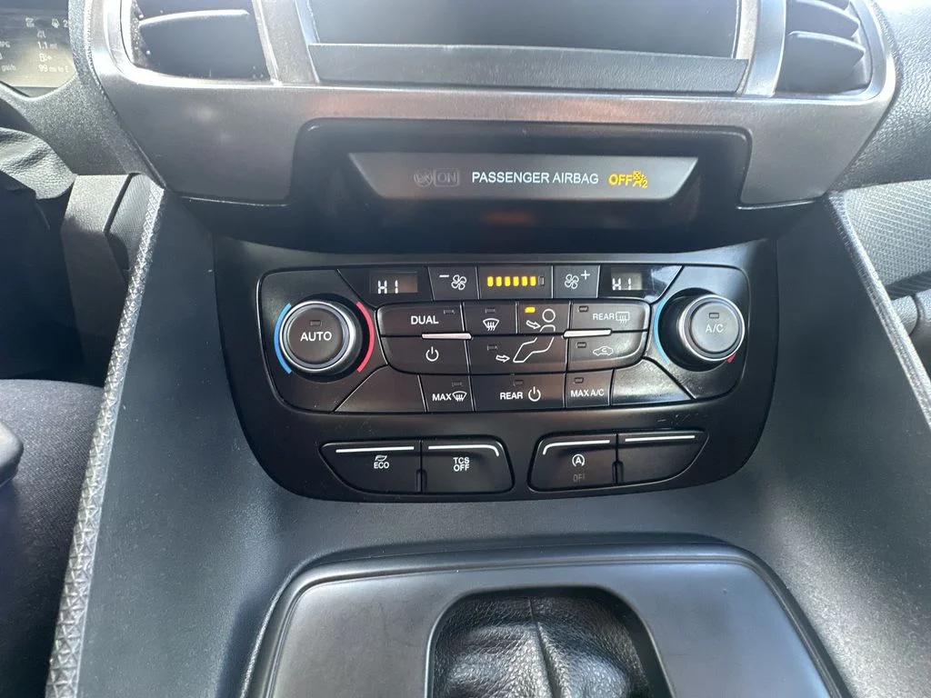 Used 2022 Black Ford XL image 24